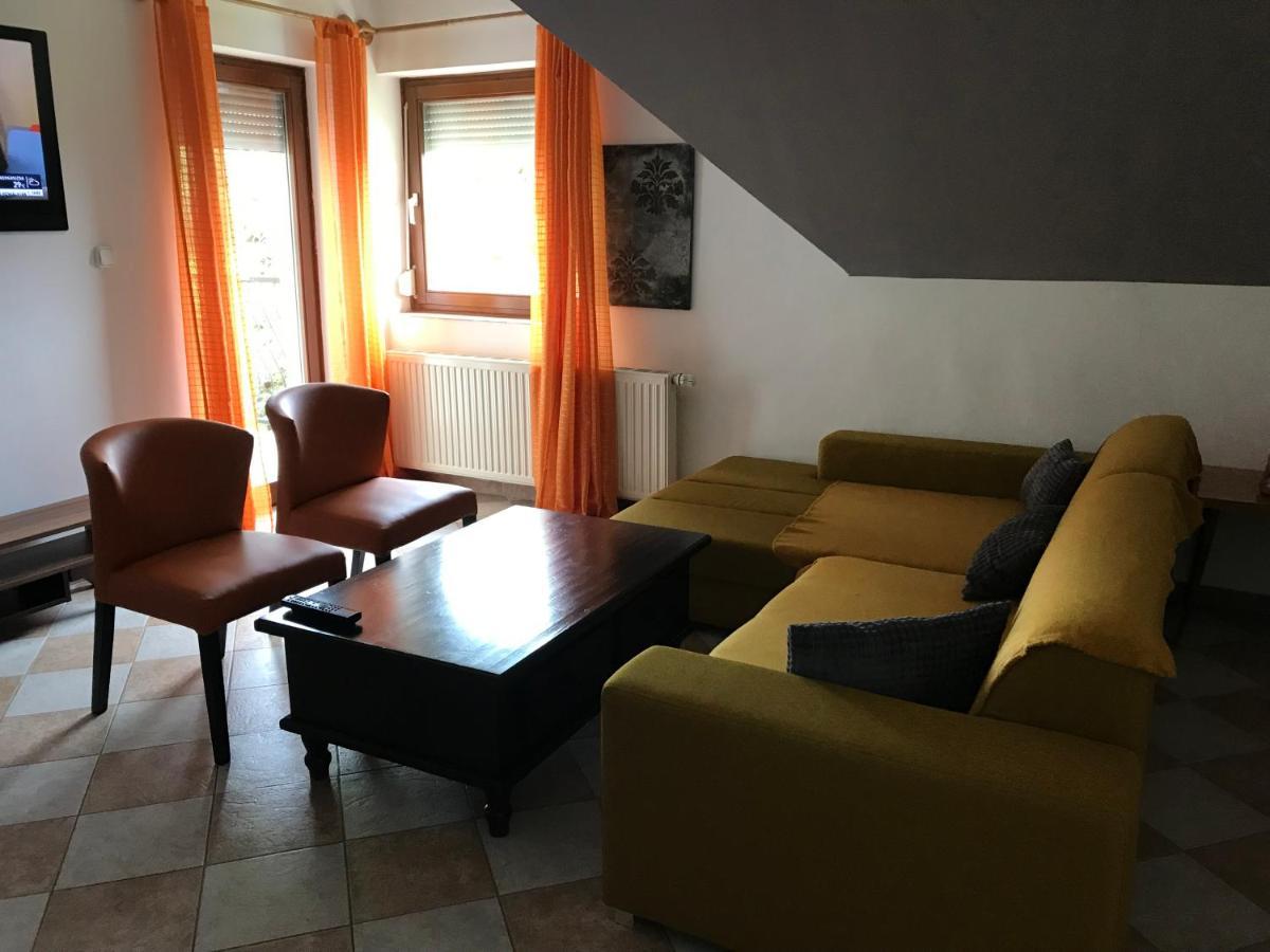 Márta Apartman Balatonalmádi Exterior foto