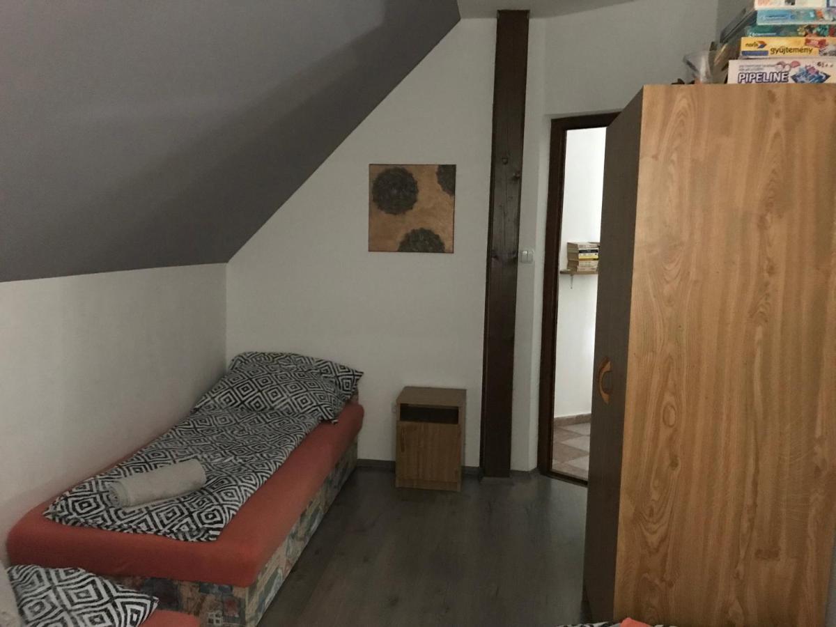 Márta Apartman Balatonalmádi Exterior foto