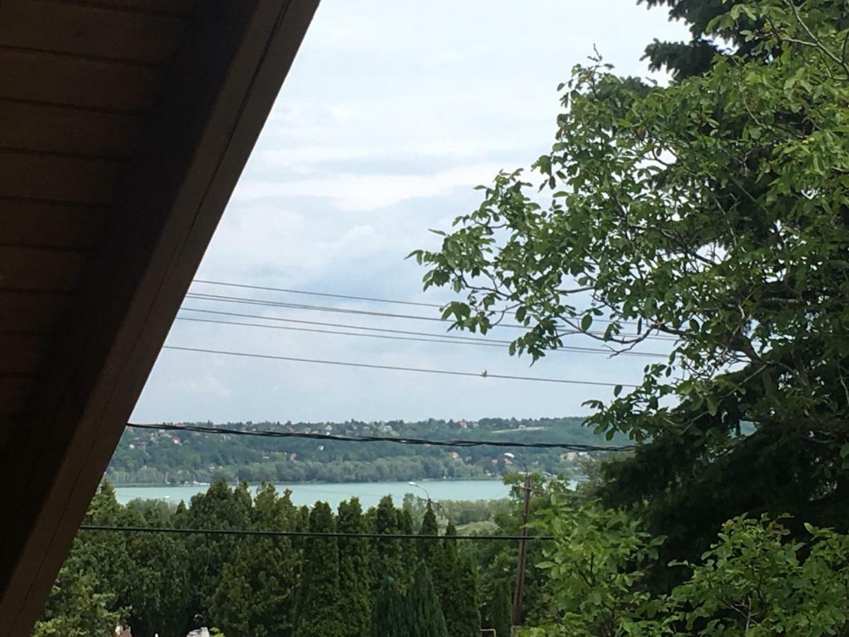 Márta Apartman Balatonalmádi Exterior foto